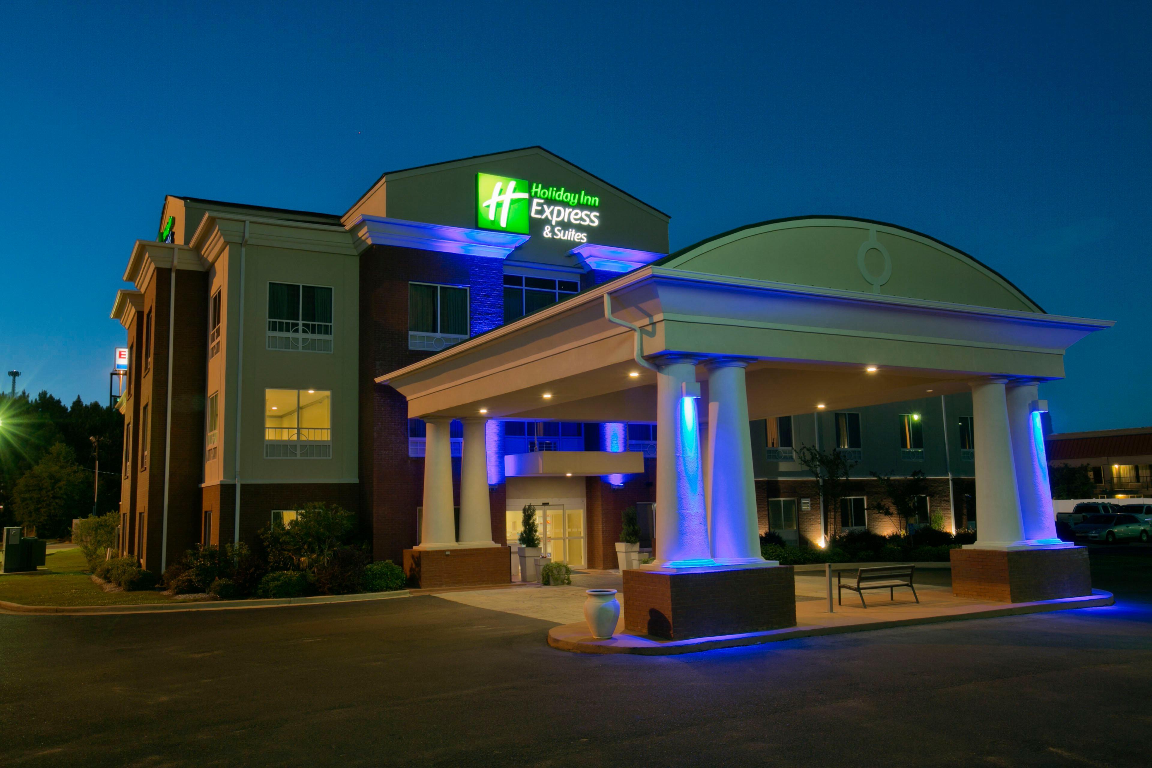 Holiday Inn Express & Suites Brookhaven, An Ihg Hotel Exterior photo